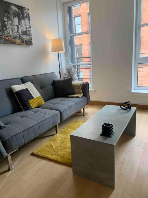 Trendy One Bedroom Apartment Glasgow Luaran gambar